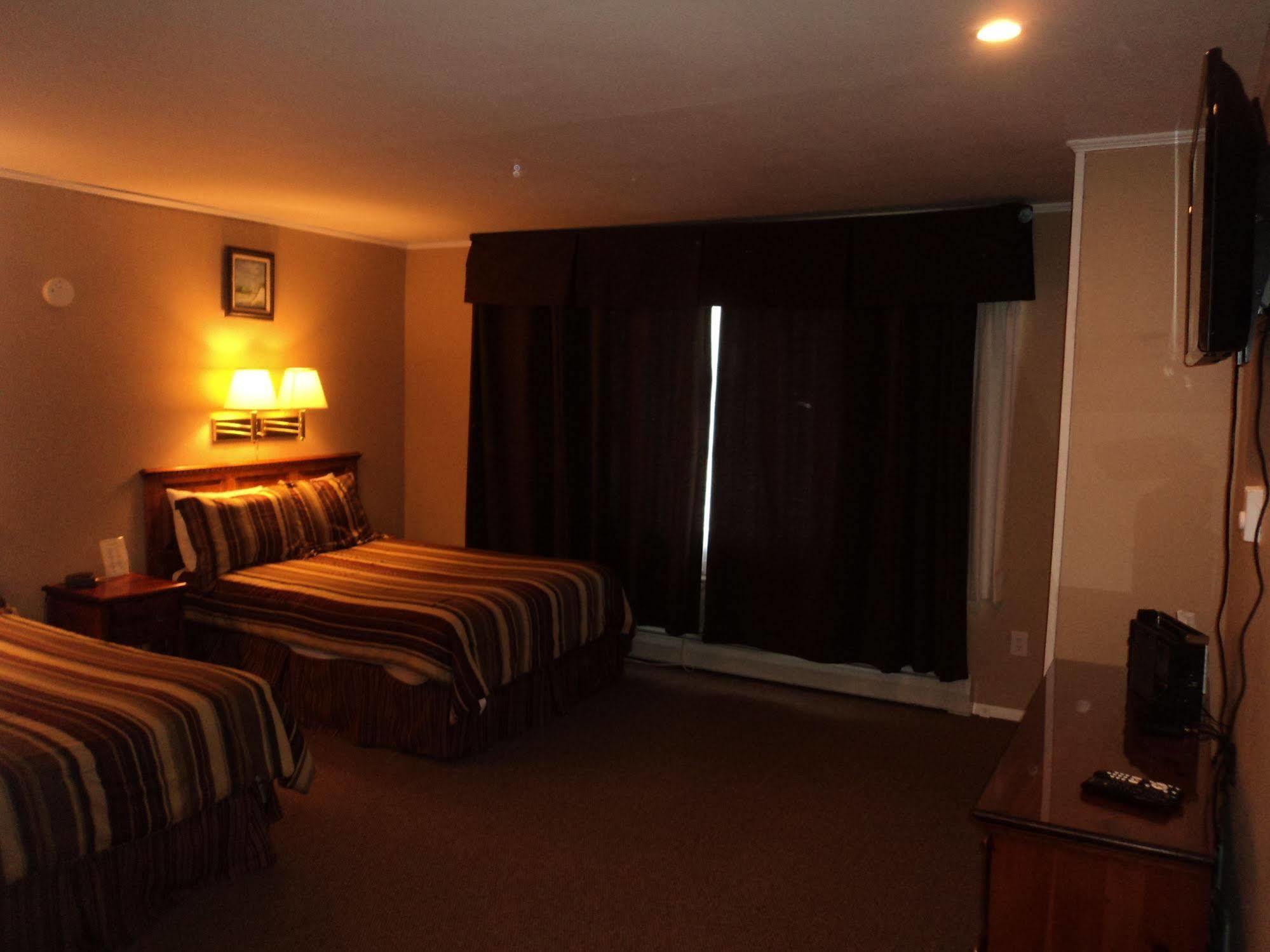 Ledge Rock At Whiteface Hotel Wilmington Exterior photo